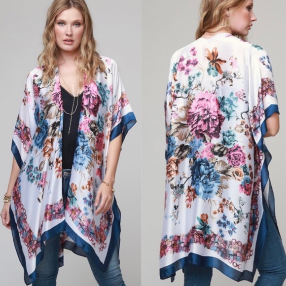L.I.B New York Tops - Kimono flowers